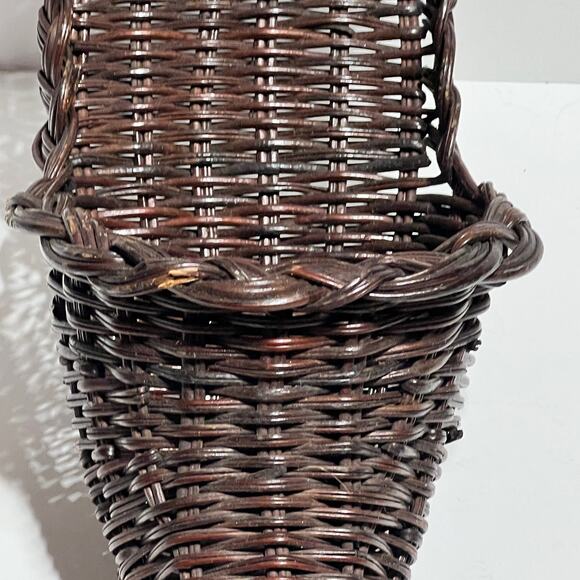 wicker rattan cornucopia wall pocket hang basket horn of plenty rustic woven - Picture 14 of 16